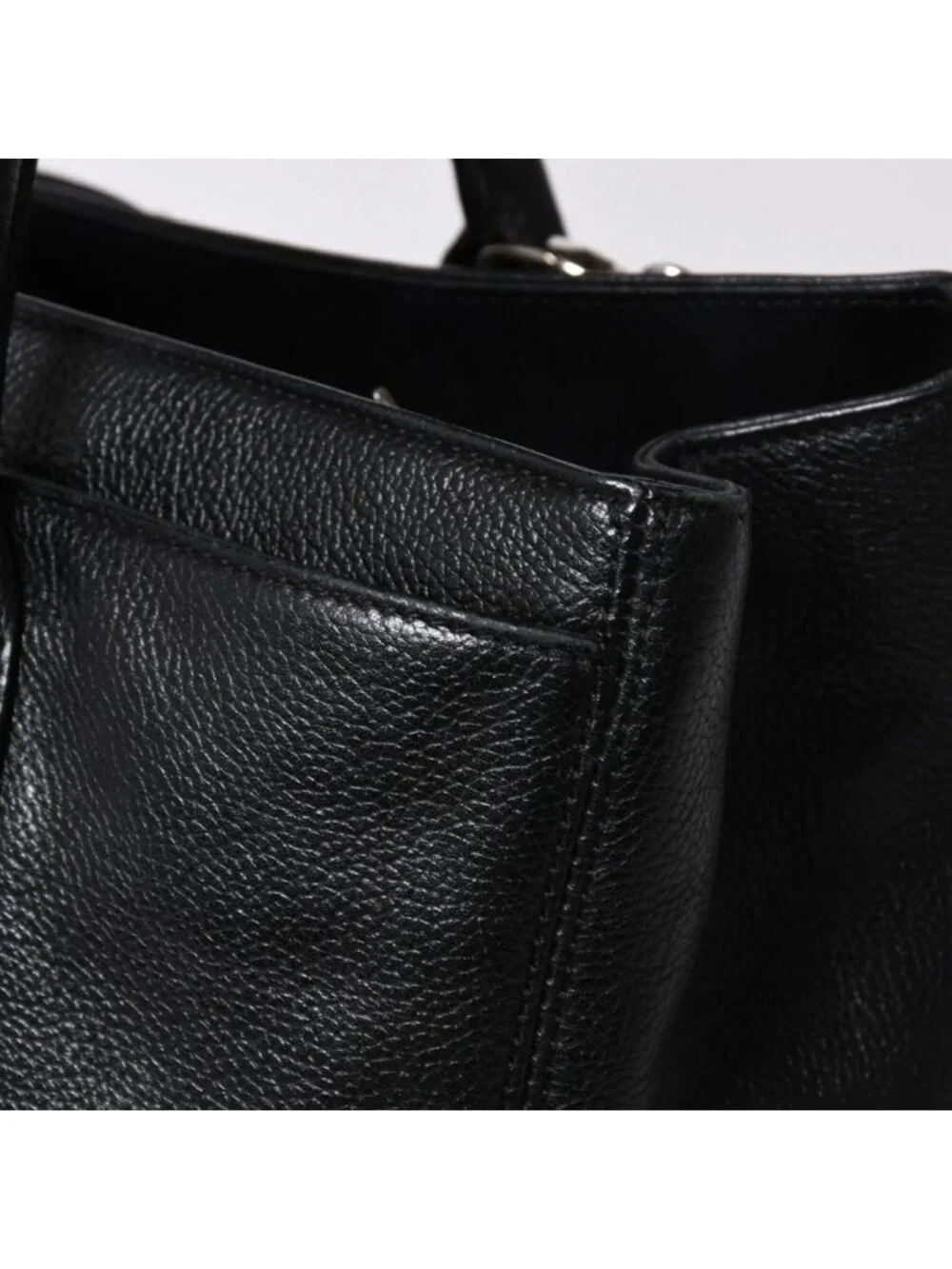 Chanel Executive Tote Bag Medium CC Logo Caviar Leather Black